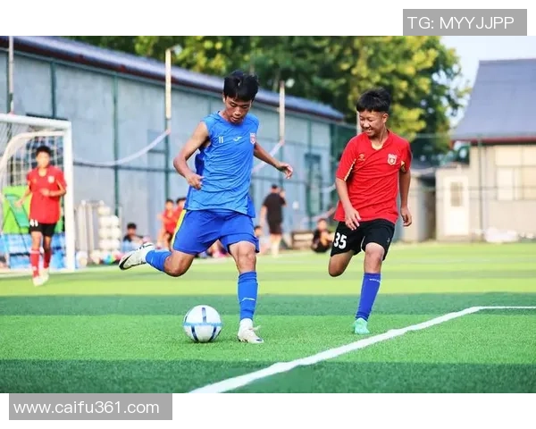 在绿茵场上挥洒汗水与激情的青春岁月与rm踢足球的快乐时光